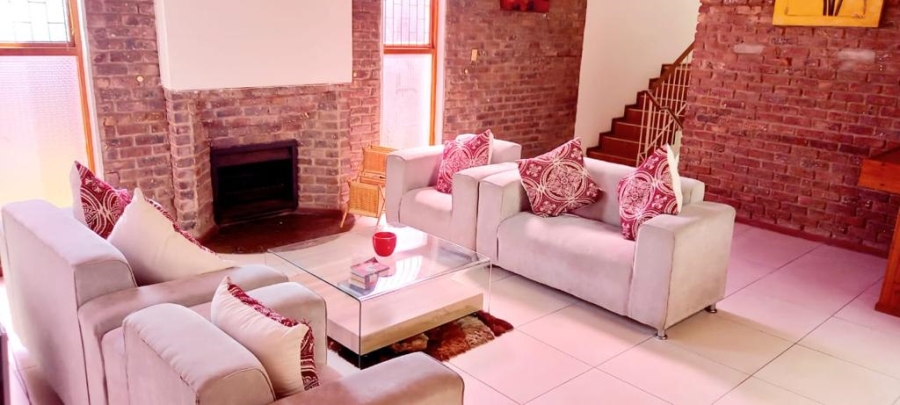 5 Bedroom Property for Sale in Beacon Bay North Eastern Cape